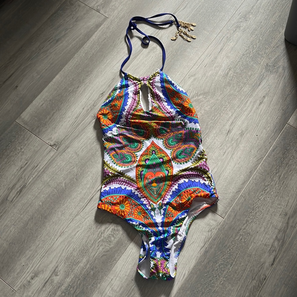Trina Turk one piece  swimsuit size 6 medium new